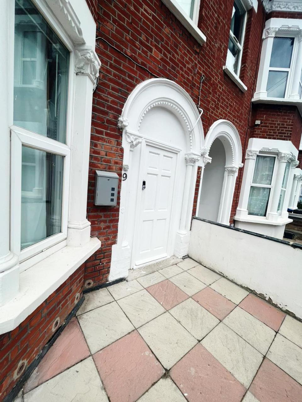 Nice And Pleasant Thornton Heath Extérieur photo